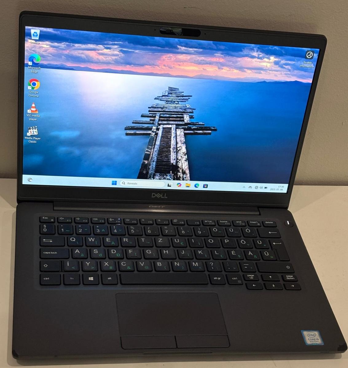 Dell Latitude 7300